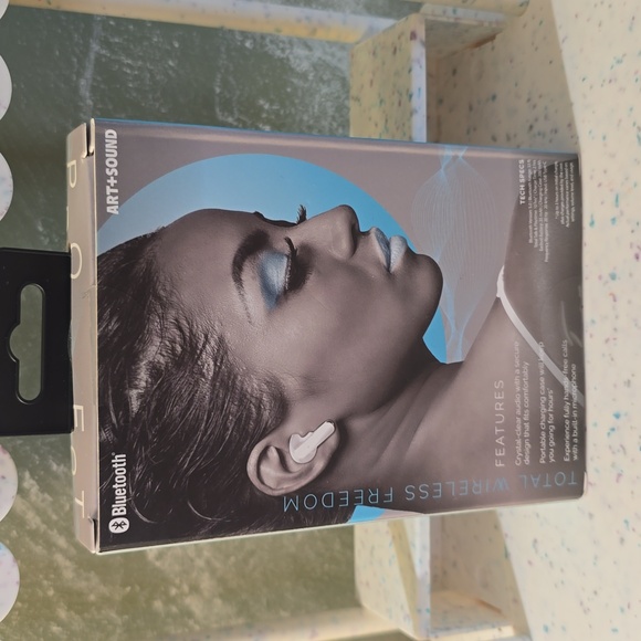 Art & Sound Bluetooth 10 Hour True Wireless Pro Earbuds Charging Case - Picture 3 of 5